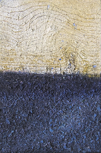 HORIZONT O     2004

180x160 cm

Steinstaub aus Mallorca,Pigmente,Splitter der Farbschichten der Graffitis an der Berliner Mauer Mauerpark),Acryl,Pigmente auf Leinwand