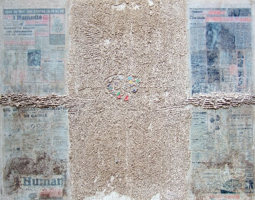 Human   2006

120x150 cm

Steinstaub,Zeitung L`Humanite vom 27.Mai1951 aus Paris,Erde+Sand aus Caputh bei Berlin,Acryl,Pigmente auf Leinwand