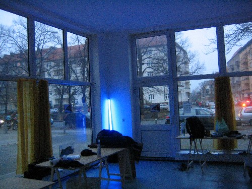 Artraum in blau



